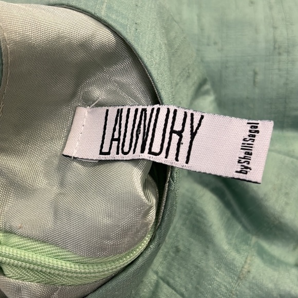 Laundry by Shelli Segal Vintage Silk & Sequins Sheath Silhouette. Preowned - Picture 6 of 9